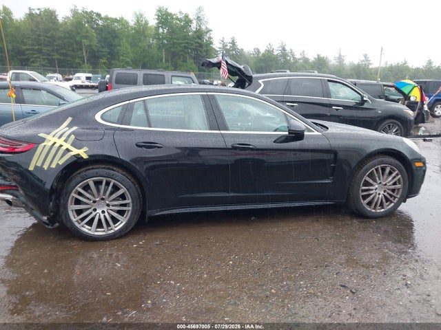 WP0AB2A77KL128310 Porsche Panamera 4s