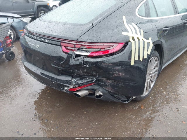 WP0AB2A77KL128310 Porsche Panamera 4s