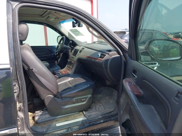 Продажа на аукционе авто 2007 Cadillac Escalade Ext, vin: 3GYFK62837G285450, номер лота: 45697013