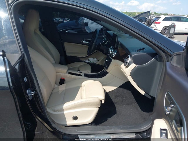 45697029 :رقم المزاد ، WDDSJ4EB6KN713830 vin ، 2019 Mercedes-benz Cla 250 مزاد بيع
