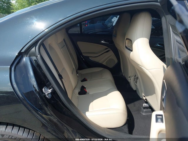 45697029 :رقم المزاد ، WDDSJ4EB6KN713830 vin ، 2019 Mercedes-benz Cla 250 مزاد بيع