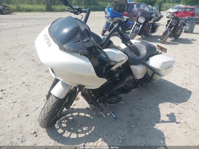 Harley-Davidson Fltrxs Road Glide Special 2018 1HD1KTC16JB686442 Image 2