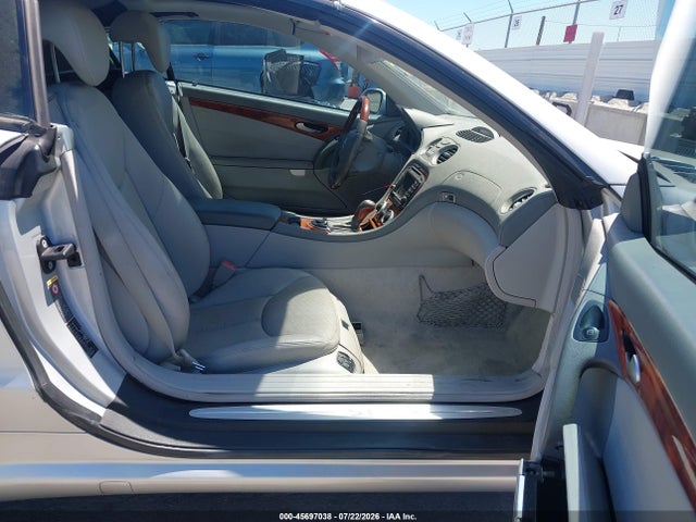 Продажа на аукционе авто 2003 Mercedes-benz Sl 500, vin: WDBSK75F83F020697, номер лота: 45697038