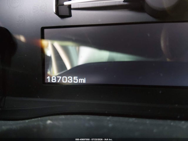 1GYKNCRS1HZ196211 Cadillac Xt5 Premium Luxury