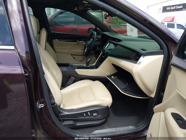 1GYKNCRS1HZ196211 Cadillac Xt5 Premium Luxury