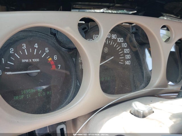 45697102 :رقم المزاد ، 1G4HP54K9YU321476 vin ، 2000 Buick Lesabre Custom مزاد بيع