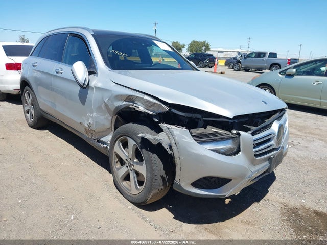 45697133 :رقم المزاد ، WDC0G4KB8KV180040 vin ، 2019 Mercedes-benz Glc 300 4matic مزاد بيع
