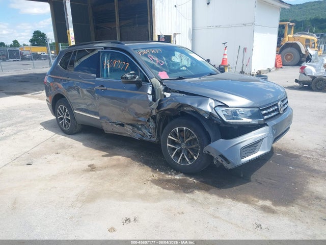 2018 Volkswagen Tiguan 2.0t Se/2.0t Sel მანქანა იყიდება აუქციონზე, vin: 3VV2B7AX6JM198039, აუქციონის ნომერი: 45697177