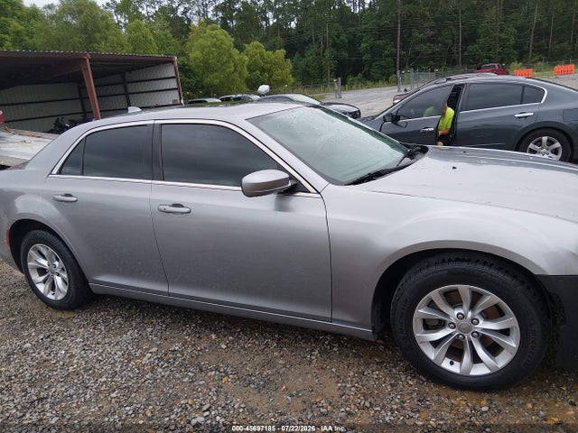 Chrysler 300 Limited 2015 2C3CCAAG3FH755223 Image 13