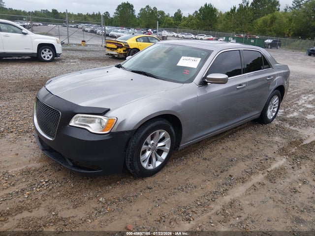 Chrysler 300 Limited 2015 2C3CCAAG3FH755223 Image 2