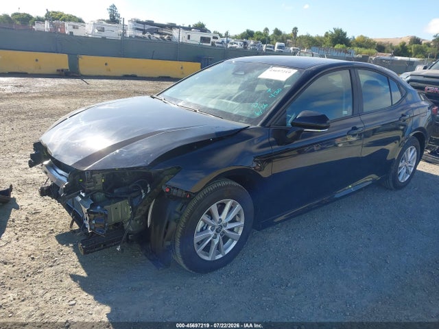 Toyota CAMRY LE 2026 4T1DAACK4TU263036 Image 2