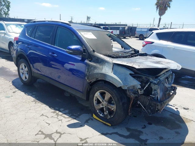 Toyota Rav4 Xle 2014 2T3WFREV8EW088090 Image 1