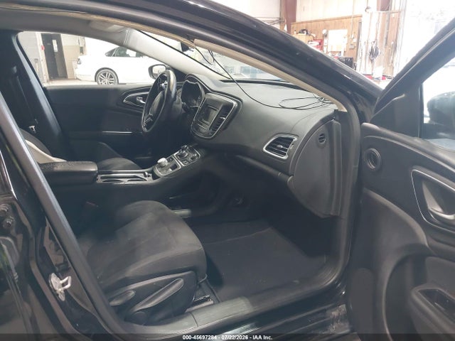 45697284 :رقم المزاد ، 1C3CCCAB3FN660829 vin ، 2015 Chrysler 200 Limited مزاد بيع