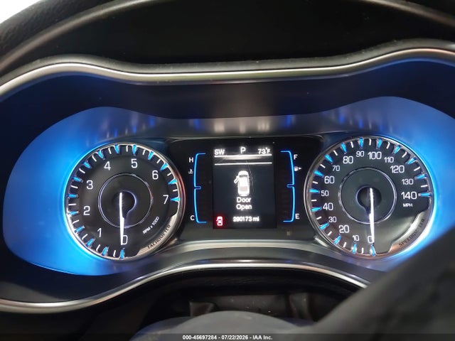 45697284 :رقم المزاد ، 1C3CCCAB3FN660829 vin ، 2015 Chrysler 200 Limited مزاد بيع