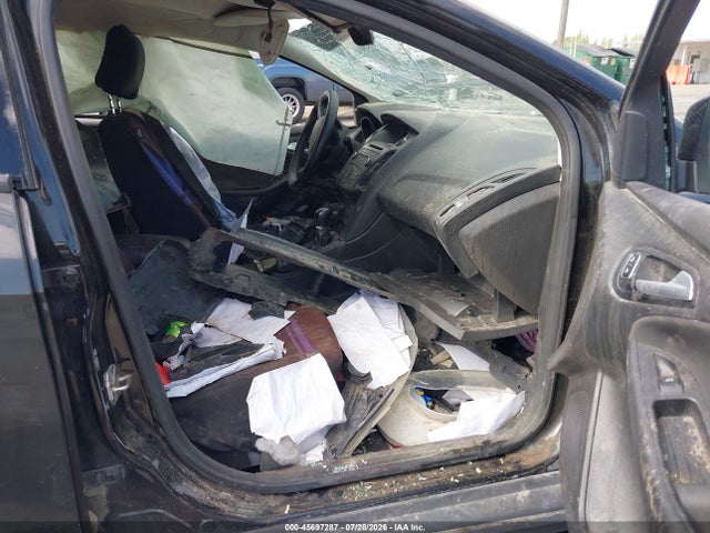 Ford FOCUS SE 2015 1FADP3K21FL281090 Image 5
