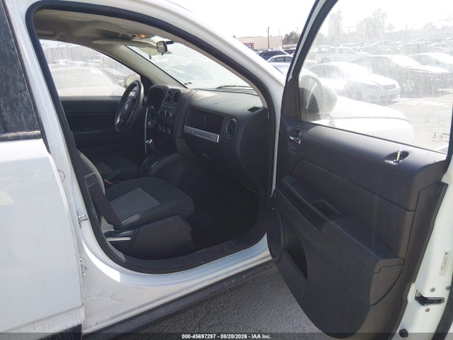 Продажа на аукционе авто 2015 Jeep Compass Sport, vin: 1C4NJDBB7FD218107, номер лота: 45697297