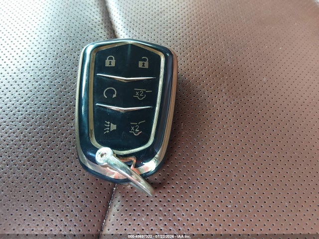 45697322 :رقم المزاد ، 1GYS4JKJ3KR286105 vin ، 2019 Cadillac Escalade Esv Premium Luxury مزاد بيع