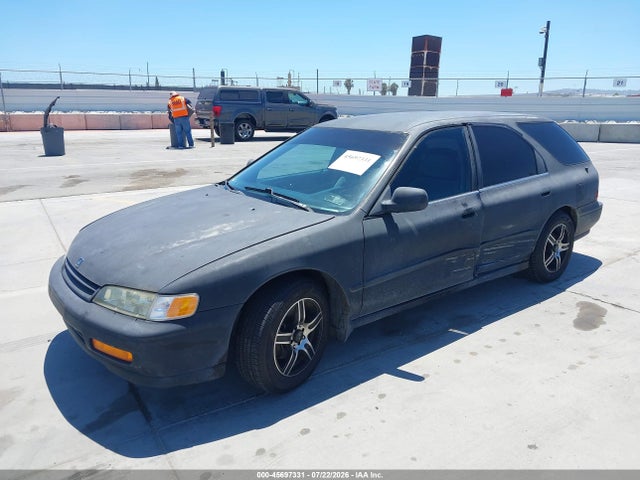 1995 Honda Accord Lx მანქანა იყიდება აუქციონზე, vin: 1HGCE1824SA010541, აუქციონის ნომერი: 45697331