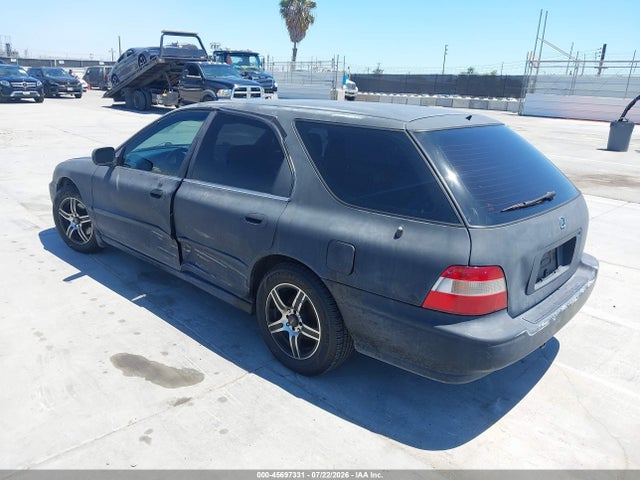 1995 Honda Accord Lx მანქანა იყიდება აუქციონზე, vin: 1HGCE1824SA010541, აუქციონის ნომერი: 45697331