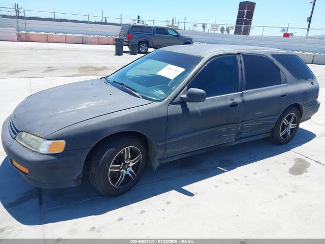 1995 Honda Accord Lx მანქანა იყიდება აუქციონზე, vin: 1HGCE1824SA010541, აუქციონის ნომერი: 45697331