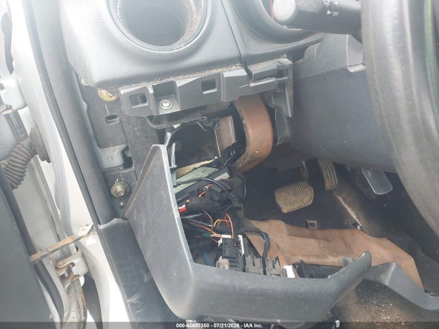Aukcja sprzedaży 2005 Mazda Mazda3 I, vin: JM1BK12F151331035, numer aukcji: 45697350