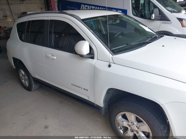 Продажа на аукционе авто 2016 Jeep Compass Latitude, vin: 1C4NJCEA2GD590792, номер лота: 45697383