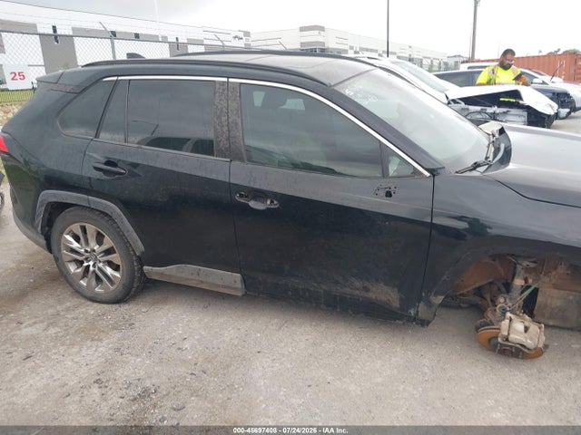 45697408 :رقم المزاد ، 2T3C1RFV3KW004608 vin ، 2019 Toyota Rav4 Xle Premium مزاد بيع
