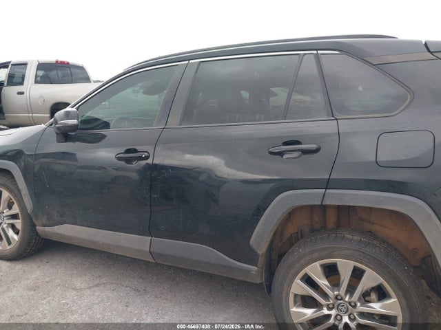 45697408 :رقم المزاد ، 2T3C1RFV3KW004608 vin ، 2019 Toyota Rav4 Xle Premium مزاد بيع