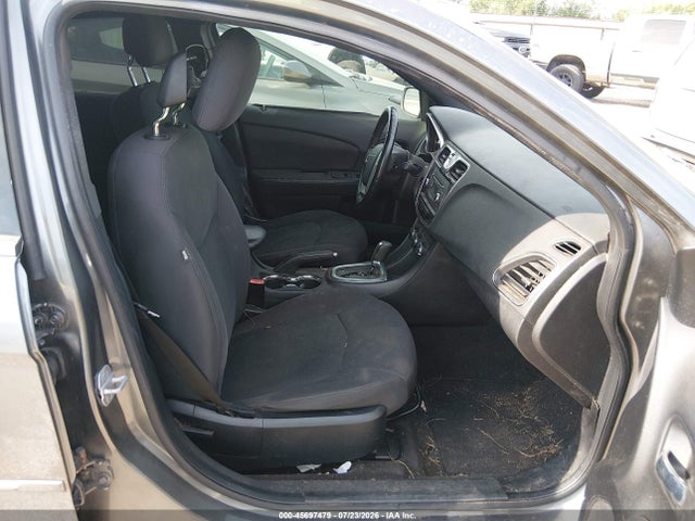 Продажа на аукционе авто 2013 Chrysler 200 Touring, vin: 1C3CCBBBXDN589800, номер лота: 45697479