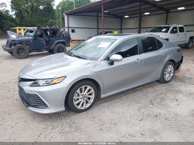 4T1R11AK3PU782464 Toyota CAMRY LE