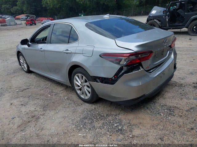 4T1R11AK3PU782464 Toyota CAMRY LE