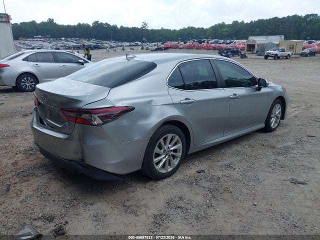 4T1R11AK3PU782464 Toyota CAMRY LE