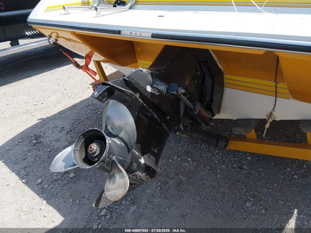 45697552 :رقم المزاد ، 4WNMB188C989 vin ، 1989 Four Winns Horizon مزاد بيع
