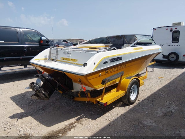 45697552 :رقم المزاد ، 4WNMB188C989 vin ، 1989 Four Winns Horizon مزاد بيع