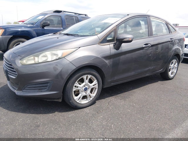 Ford FIESTA SE 2016 3FADP4BJ8GM112987 Image 2