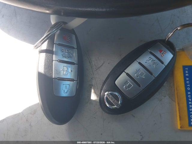 2017 Nissan Altima 2.5 Sr მანქანა იყიდება აუქციონზე, vin: 1N4AL3AP6HC483440, აუქციონის ნომერი: 45697593