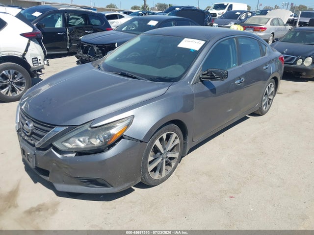 2017 Nissan Altima 2.5 Sr მანქანა იყიდება აუქციონზე, vin: 1N4AL3AP6HC483440, აუქციონის ნომერი: 45697593