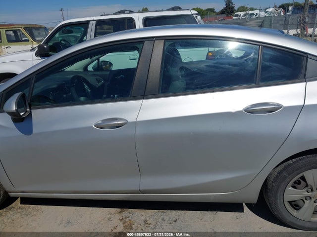 Chevrolet Cruze Ls Auto 2018 1G1BC5SM2J7105539 Image 14