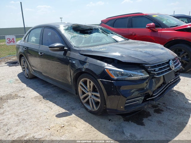 Volkswagen Passat 2.0t R-line/2.0t S 2018 1VWAA7A33JC015401 zdjęcie główne