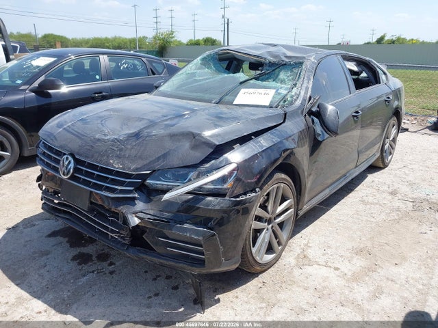 2018 Volkswagen Passat 2.0t R-line/2.0t S მანქანა იყიდება აუქციონზე, vin: 1VWAA7A33JC015401, აუქციონის ნომერი: 45697646