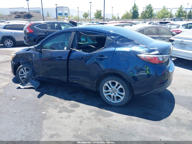 3MYDLBYV4JY322783 Toyota YARIS IA