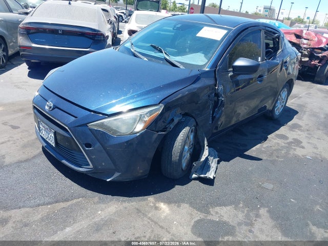 3MYDLBYV4JY322783 Toyota YARIS IA
