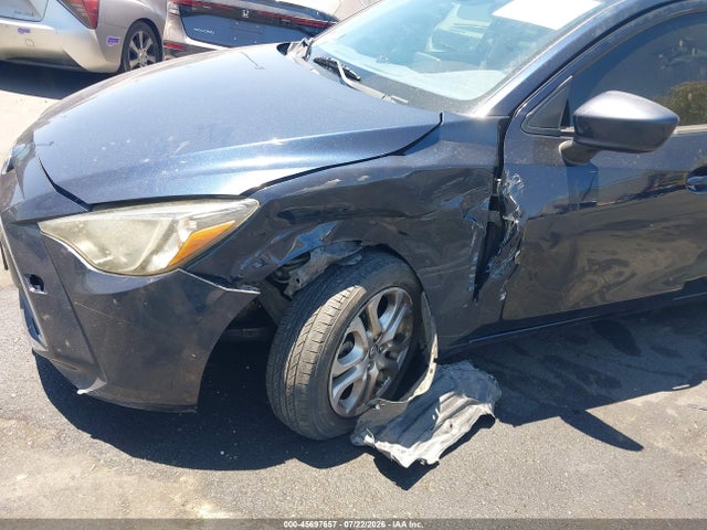 3MYDLBYV4JY322783 Toyota YARIS IA