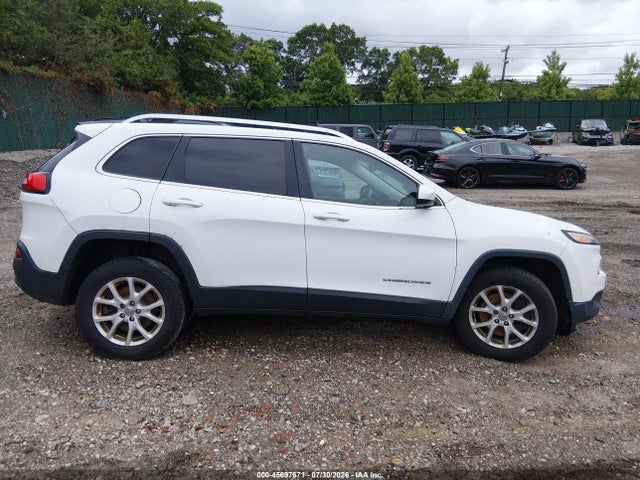 Продаж на аукціоні авто 2016 Jeep Cherokee Latitude, vin: 1C4PJMCS3GW277779, номер лоту: 45697671