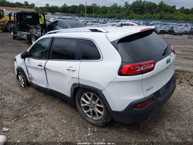 Продаж на аукціоні авто 2016 Jeep Cherokee Latitude, vin: 1C4PJMCS3GW277779, номер лоту: 45697671
