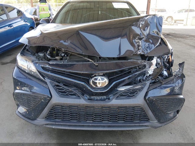 4T1G11AK6MU450506 Toyota CAMRY SE