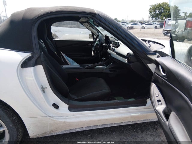 Продаж на аукціоні авто 2017 Mazda Mx-5 Miata Sport, vin: JM1NDAB76H0123890, номер лоту: 45697699