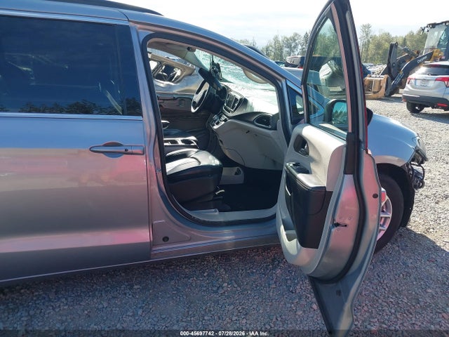 Chrysler Voyager Lxi 2021 2C4RC1DG4MR542662 Image 5