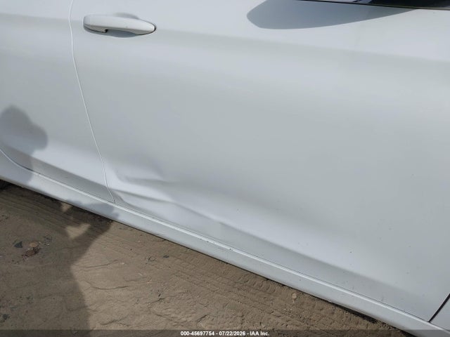 45697754 :رقم المزاد ، 1C3CCCAB3FN748747 vin ، 2015 Chrysler 200 Limited مزاد بيع