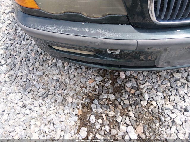 45697768 :رقم المزاد ، WBAAV33421FV03921 vin ، 2001 Bmw 325i مزاد بيع